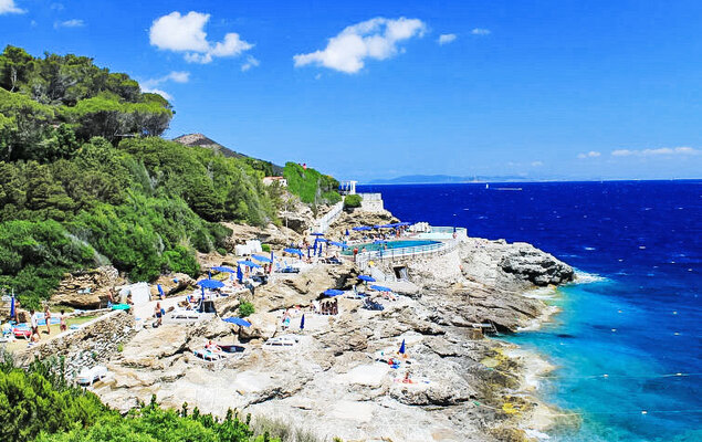 Capo d'Arco - Photo 1